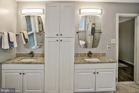 Bath - 3001 N Declaration Ct, Waldorf, MD 20603 photo 3 of 5