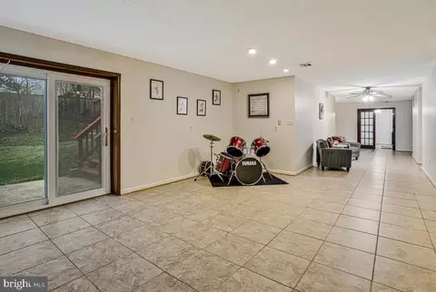 Entry Way - 3001 N Declaration Ct, Waldorf, MD 20603 photo 5 of 7