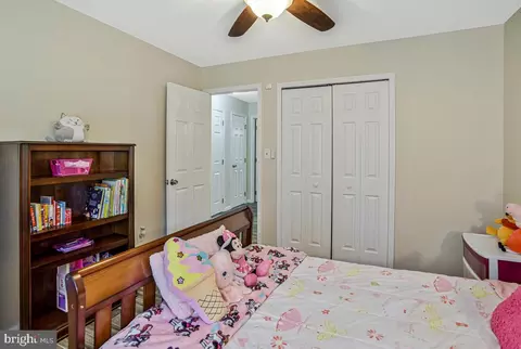 Bedroom - 3001 N Declaration Ct, Waldorf, MD 20603 photo 6 of 9