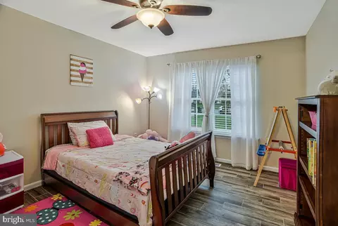 Bedroom - 3001 N Declaration Ct, Waldorf, MD 20603 photo 7 of 9