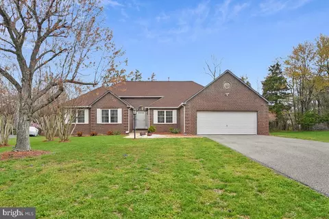 3001 N Declaration Ct, Waldorf, MD 20603