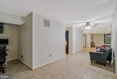 Entry Way - 3001 N Declaration Ct, Waldorf, MD 20603 photo 7 of 7
