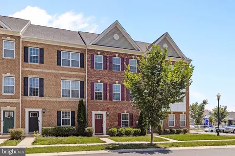 11373 Tolkien Ave, White Plains, MD 20695
