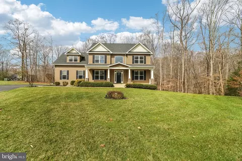 11511 Summerton Ct, La Plata, MD 20646