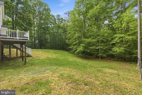 Exterior - 5829 Lockmere Pl, Waldorf, MD 20601 photo 4 of 5