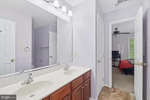 Entry Way - 5829 Lockmere Pl, Waldorf, MD 20601 photo 8 of 11