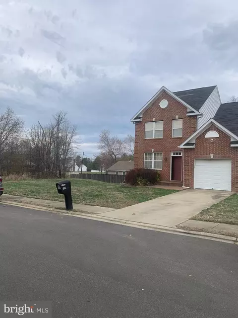 1100 Station Dr, La Plata, MD 20646