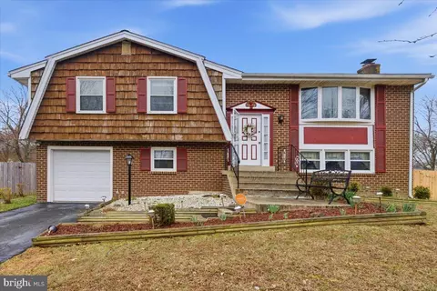 5923 Michael Rd, Waldorf, MD 20601