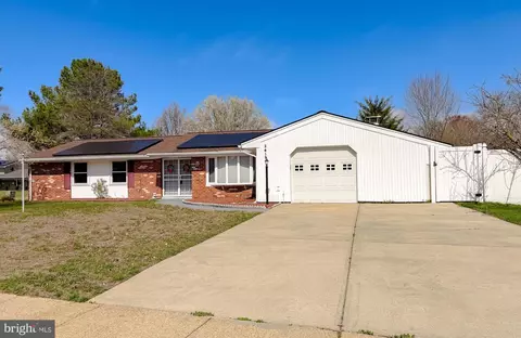 Exterior - 2419 Pinefield Rd, Waldorf, MD 20601 photo 2 of 5