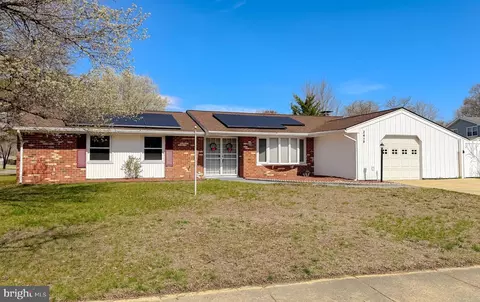 2419 Pinefield Rd, Waldorf, MD 20601