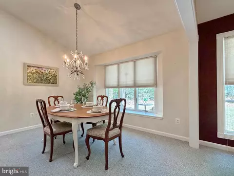 Dining - 14890 Ivanhoe Ct, Issue, MD 20645 photo 3 of 9