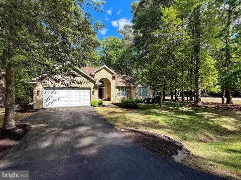 Exterior - 14890 Ivanhoe Ct, Issue, MD 20645 photo 3 of 17
