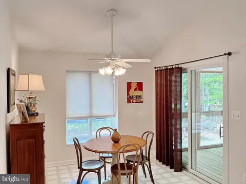 Dining - 14890 Ivanhoe Ct, Issue, MD 20645 photo 7 of 9