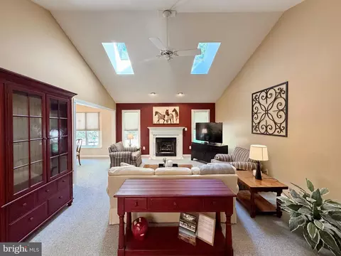 Living - 14890 Ivanhoe Ct, Issue, MD 20645 photo 2 of 3