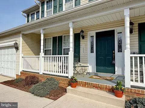 Exterior - 1209 Cornwall Dr, La Plata, MD 20646 photo 3 of 14