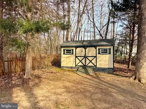 Exterior - 1209 Cornwall Dr, La Plata, MD 20646 photo 5 of 14
