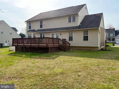 Exterior - 1209 Cornwall Dr, La Plata, MD 20646 photo 6 of 14