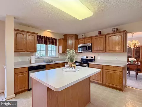 Kitchen - 1209 Cornwall Dr, La Plata, MD 20646 photo 6 of 7