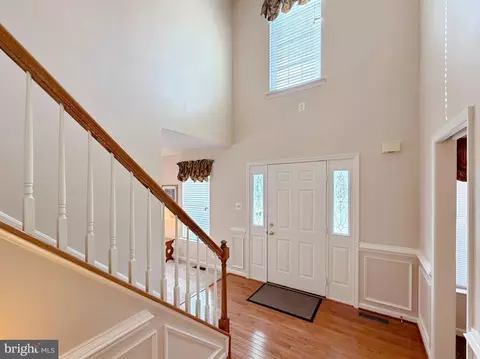 Entry Way - 1209 Cornwall Dr, La Plata, MD 20646 photo 12 of 13