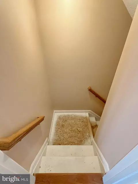 Entry Way - 1209 Cornwall Dr, La Plata, MD 20646 photo 11 of 13