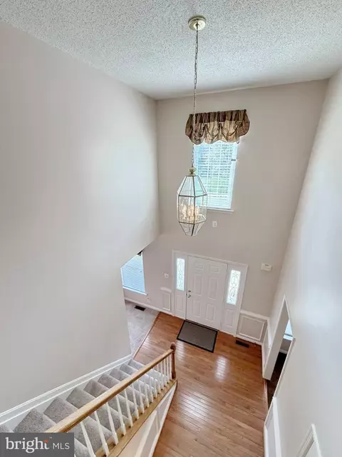 Entry Way - 1209 Cornwall Dr, La Plata, MD 20646 photo 10 of 13