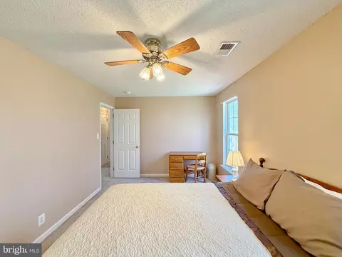 Bedroom - 1209 Cornwall Dr, La Plata, MD 20646 photo 5 of 7