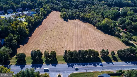 203 Port Tobacco Rd, La Plata, MD 20646