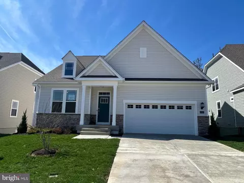 10135 Shenandoah Ln, White Plains, MD 20695