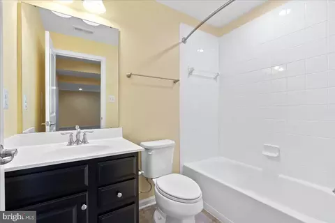Entry Way - 9866 Obin Ln, Waldorf, MD 20601 photo 4 of 13