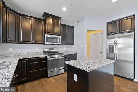 Kitchen - 9866 Obin Ln, Waldorf, MD 20601 photo 2 of 4