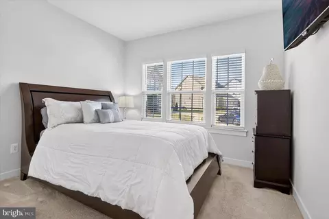 Bedroom - 2650 Skeeter Ct, Waldorf, MD 20603 photo 3 of 6