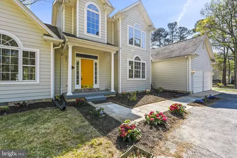 Exterior - 11315 Lord Baltimore Dr, Swan Point, MD 20645 photo 7 of 13