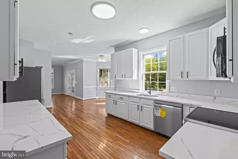 Kitchen - 11315 Lord Baltimore Dr, Swan Point, MD 20645 photo 3 of 3