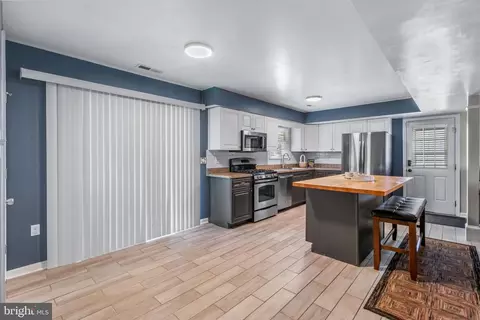 Other - 22 Marshall Rd, Waldorf, MD 20602 photo 2 of 9
