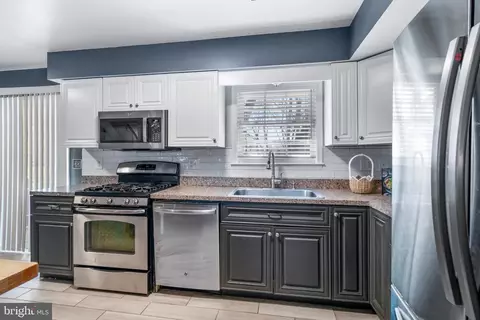 Kitchen - 22 Marshall Rd, Waldorf, MD 20602 photo 3 of 3