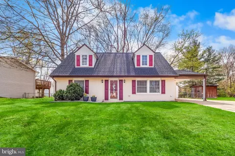 22 Marshall Rd, Waldorf, MD 20602