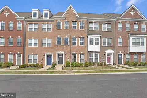 11521 Charlotte Bronte Ln, White Plains, MD 20695