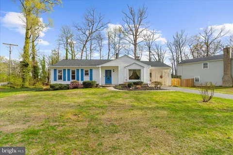 2450 Shawnee Ln, Waldorf, MD 20601