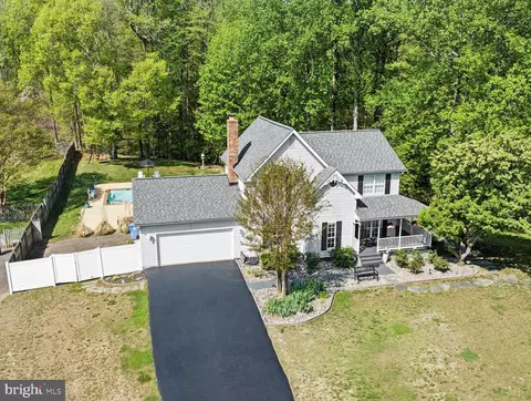 105 Quailwood Pkwy, La Plata, MD 20646