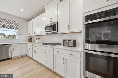 10407 Halmstad Dr, Waldorf, MD 20603