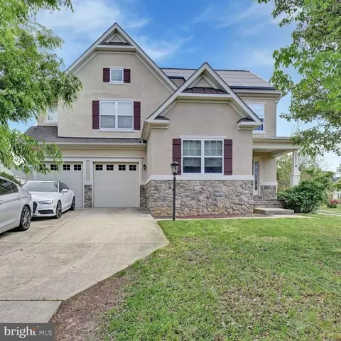 11710 Henryetta Ct, Waldorf, MD 20602