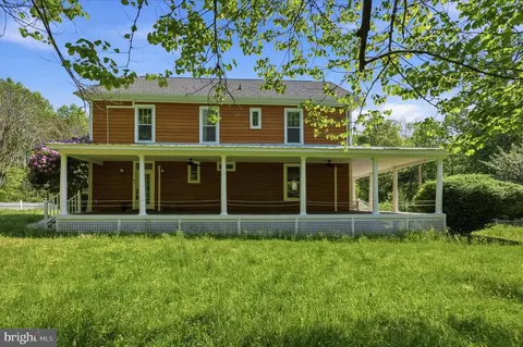 19 Walnut Hill Rd, La Plata, MD 20646