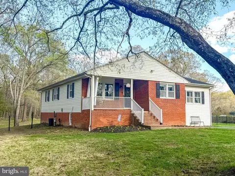 10322 Charles St, La Plata, MD 20646