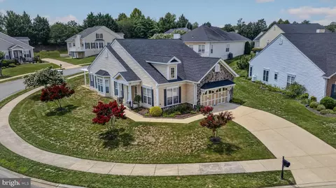 131 Hawthorne Greene Cir, La Plata, MD 20646
