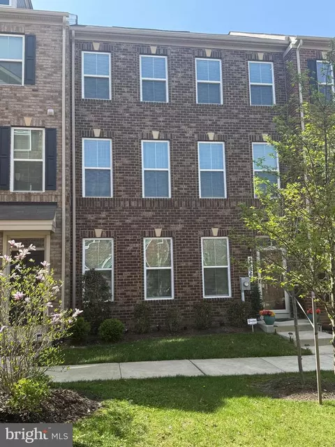 3756 Charterhouse Aly, Waldorf, MD 20603