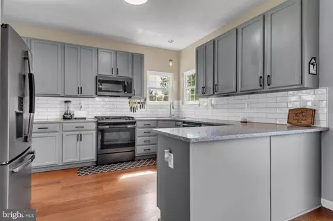 4907 Cordova Ct, Waldorf, MD 20602