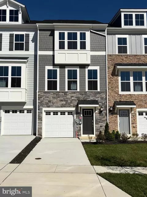 5558 Marksburg Pl, White Plains, MD 20695