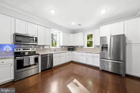 10560 S Faulkner Rd, Faulkner, MD 20632