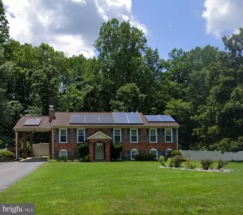 9430 Silver Oak Rd, La Plata, MD 20646