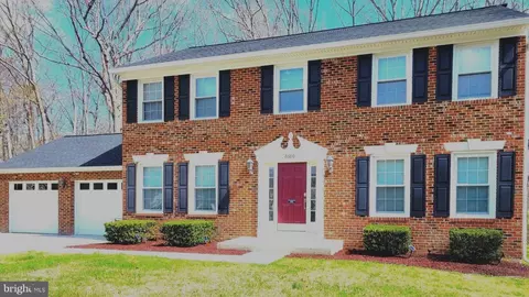 8600 Valley Dr, Waldorf, MD 20603